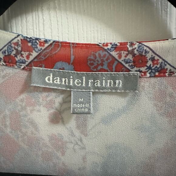 💥Daniel Rainn Gleeson Tab Sleeve Pleated Front Blue Red Floral Popover Blouse M - Picture 10 of 14